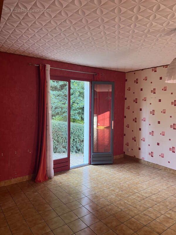 Maison à COULANGES-LES-NEVERS