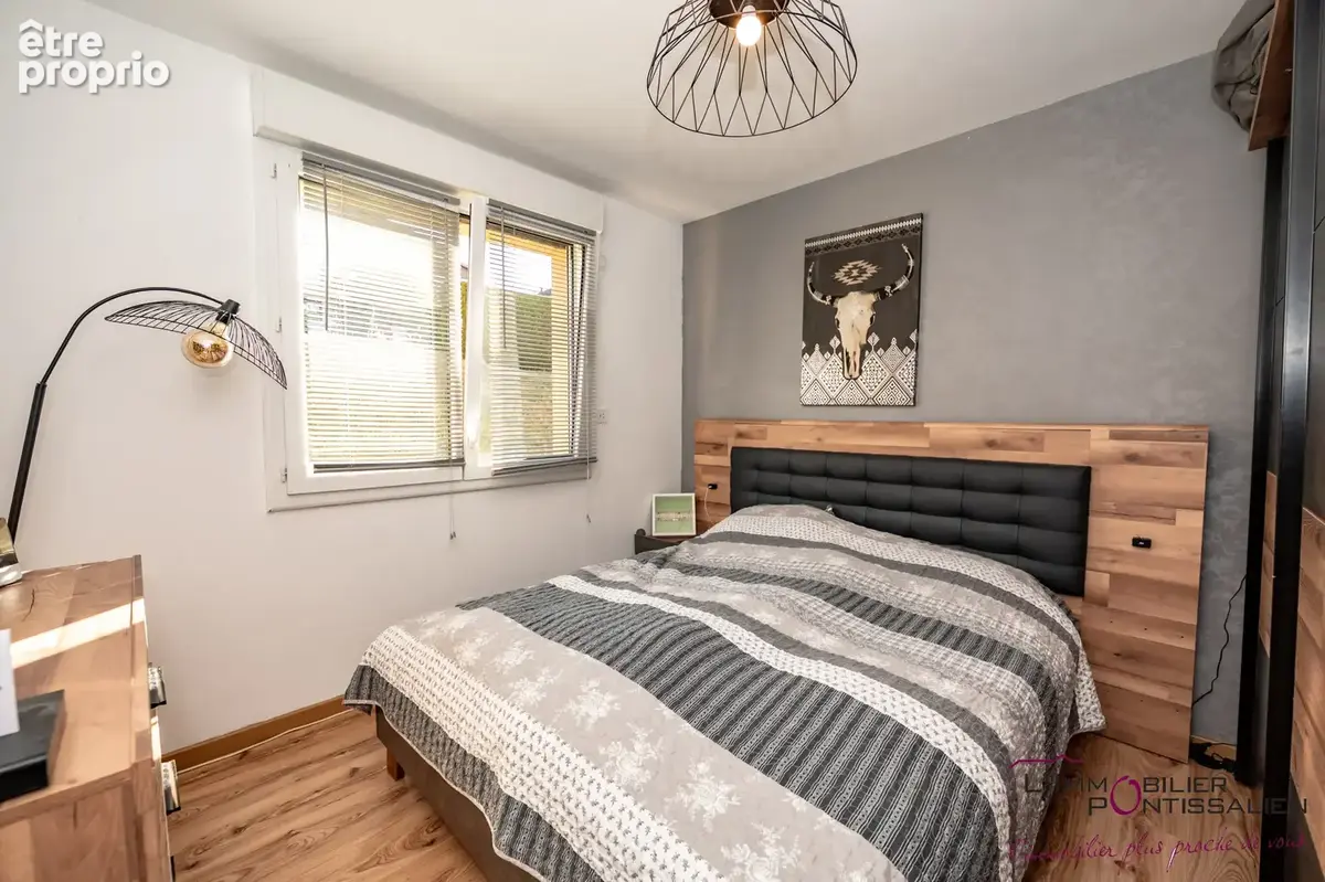 Pontarlier : appartement de type 3 - terasse, cave et garage - photo 4