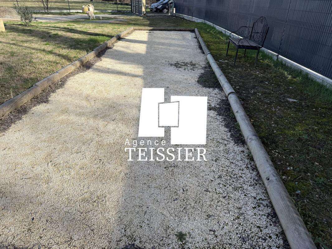 Maison à BERRIAS-ET-CASTELJAU