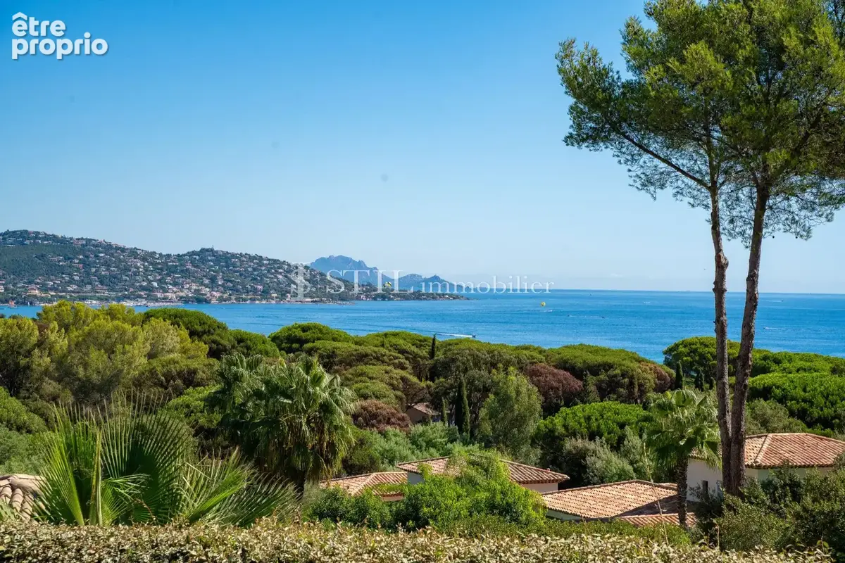 Maison 8 pièces 370 m² à vendre à Sainte-Maxime (83120) - photo 1