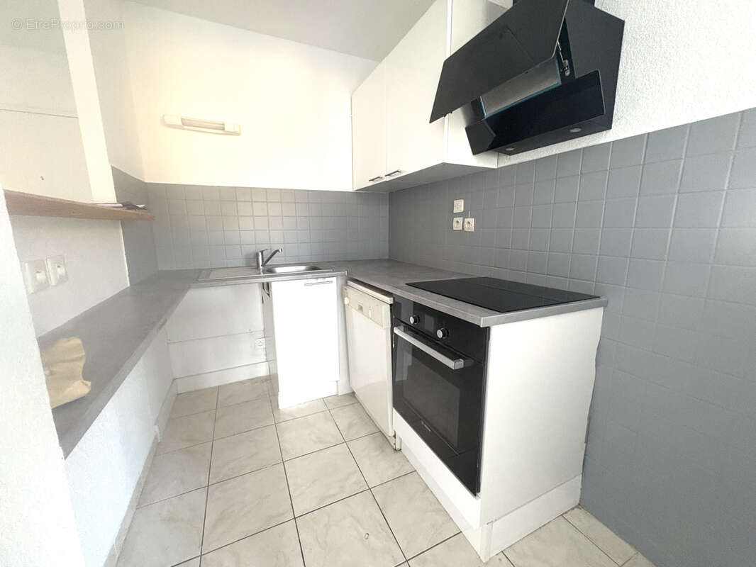 Appartement à LAMALOU-LES-BAINS