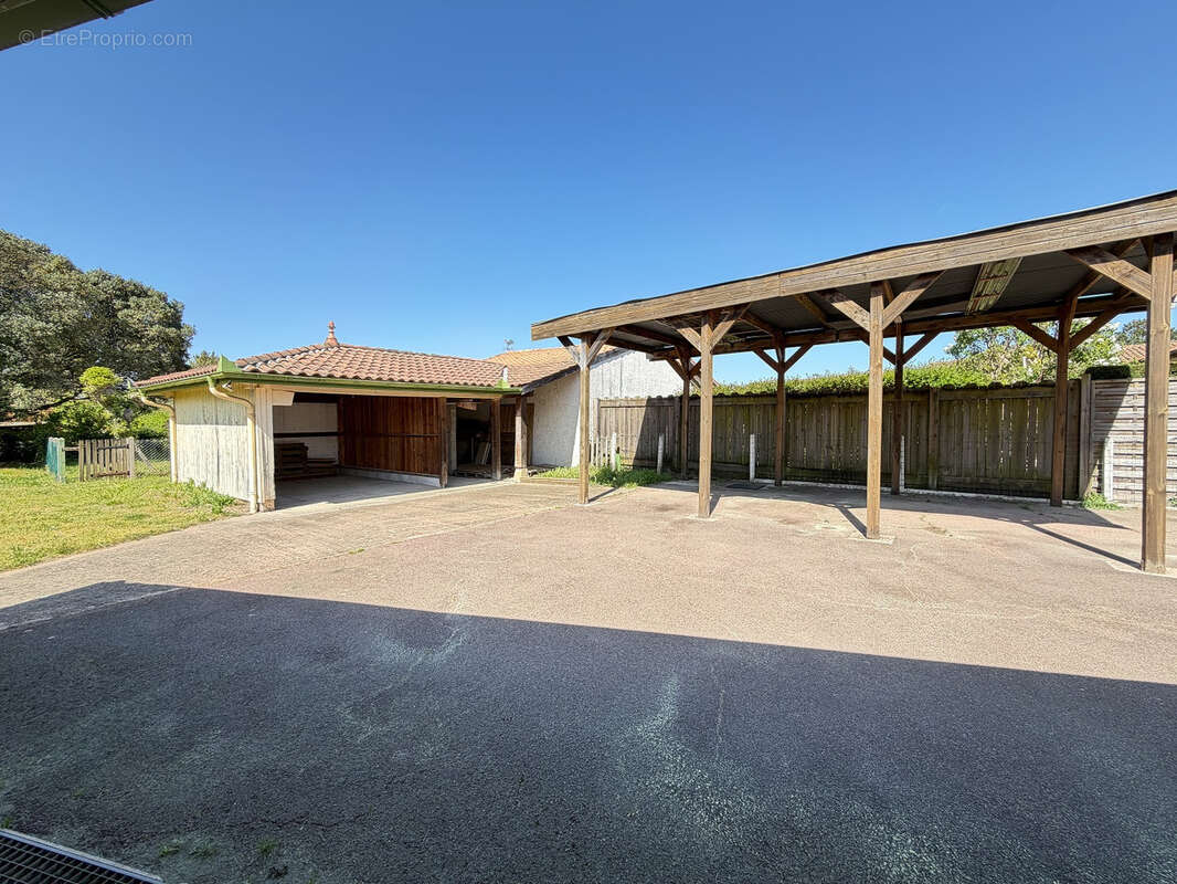 Maison à LIT-ET-MIXE