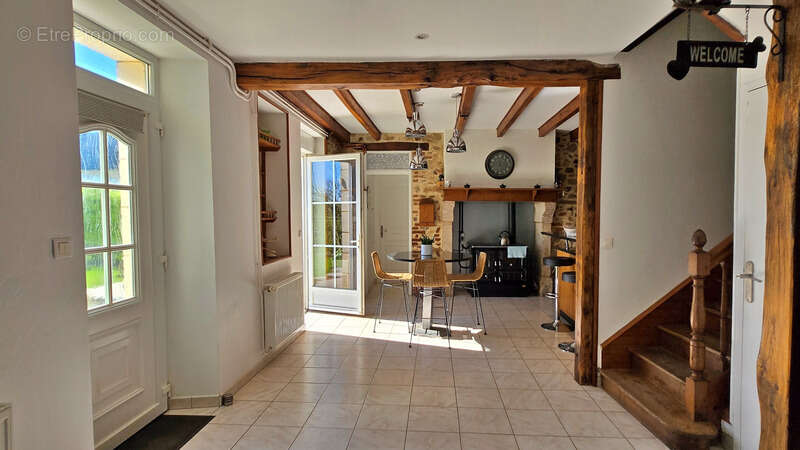 Maison à SAINT-VICTURNIEN
