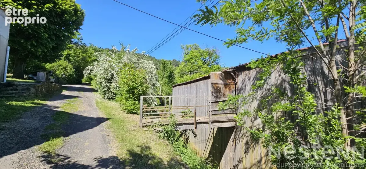 Propriété en pierres dépendances, hangar, terrain, vergers, vue magnifique à saint Cécile d'andorge - photo 14
