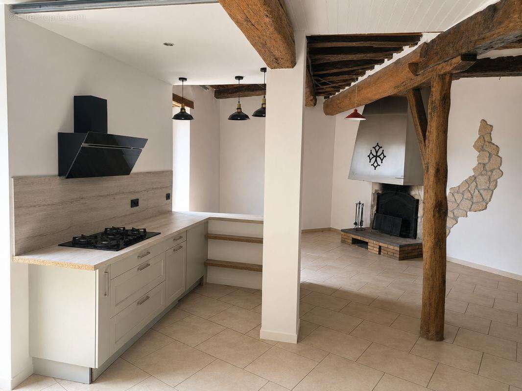 Maison avec terrasse et belle vue - photo 4