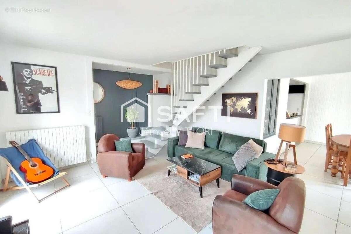 Photo 2 - Maison à SAINT-DENIS-DE-GASTINES