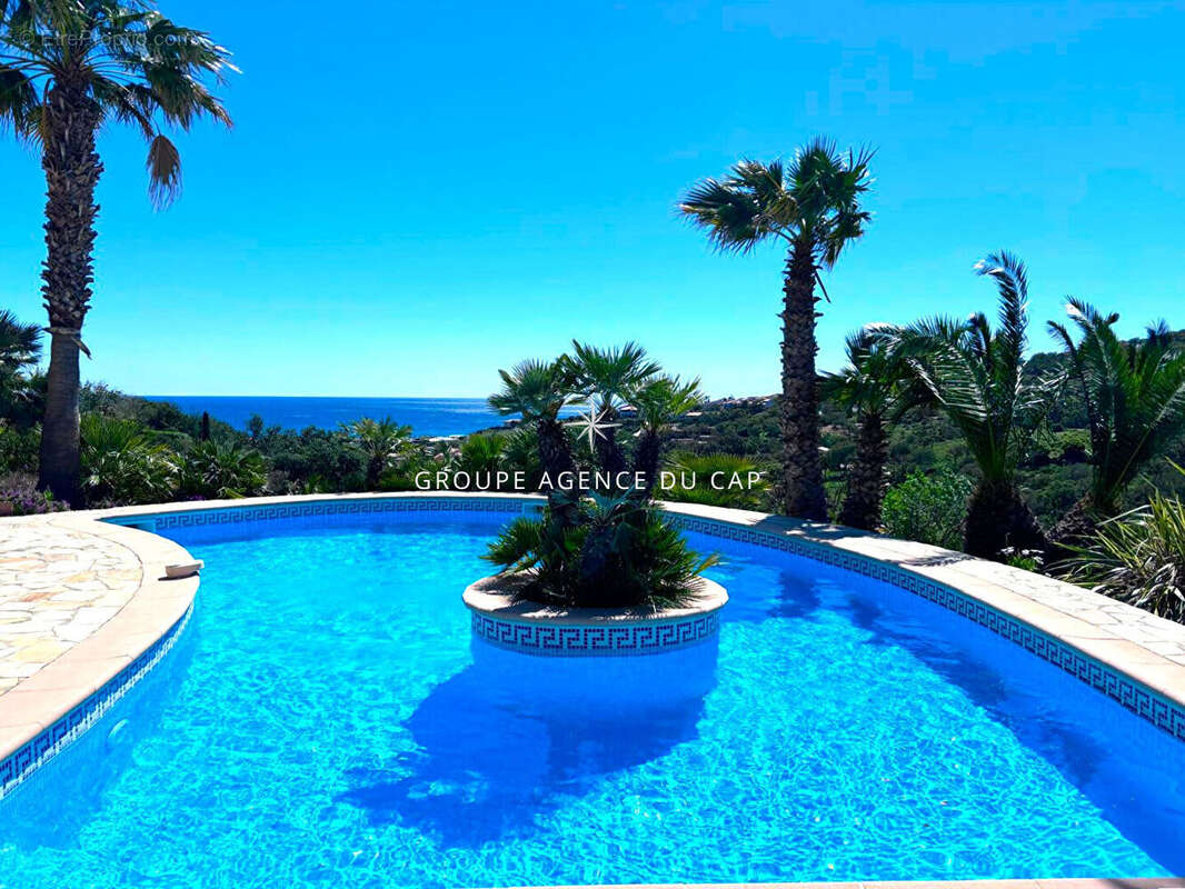 Maison à LES ISSAMBRES