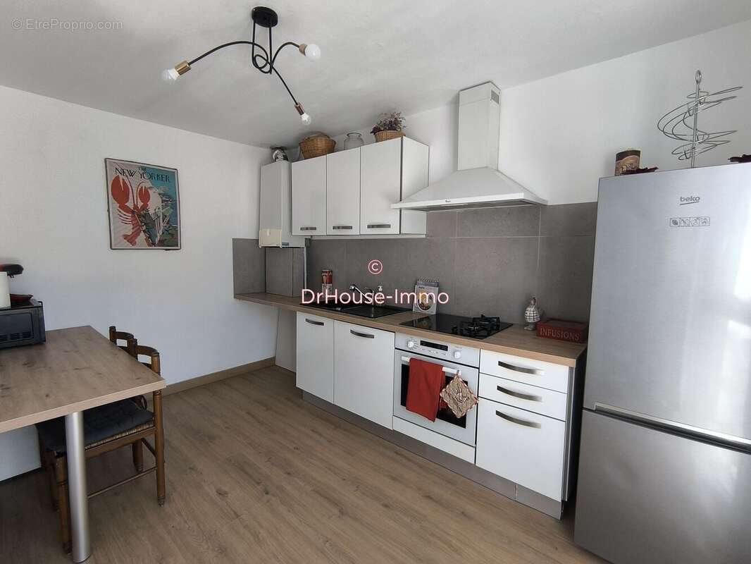 Maison 92 m² à Aubagne  - photo 4