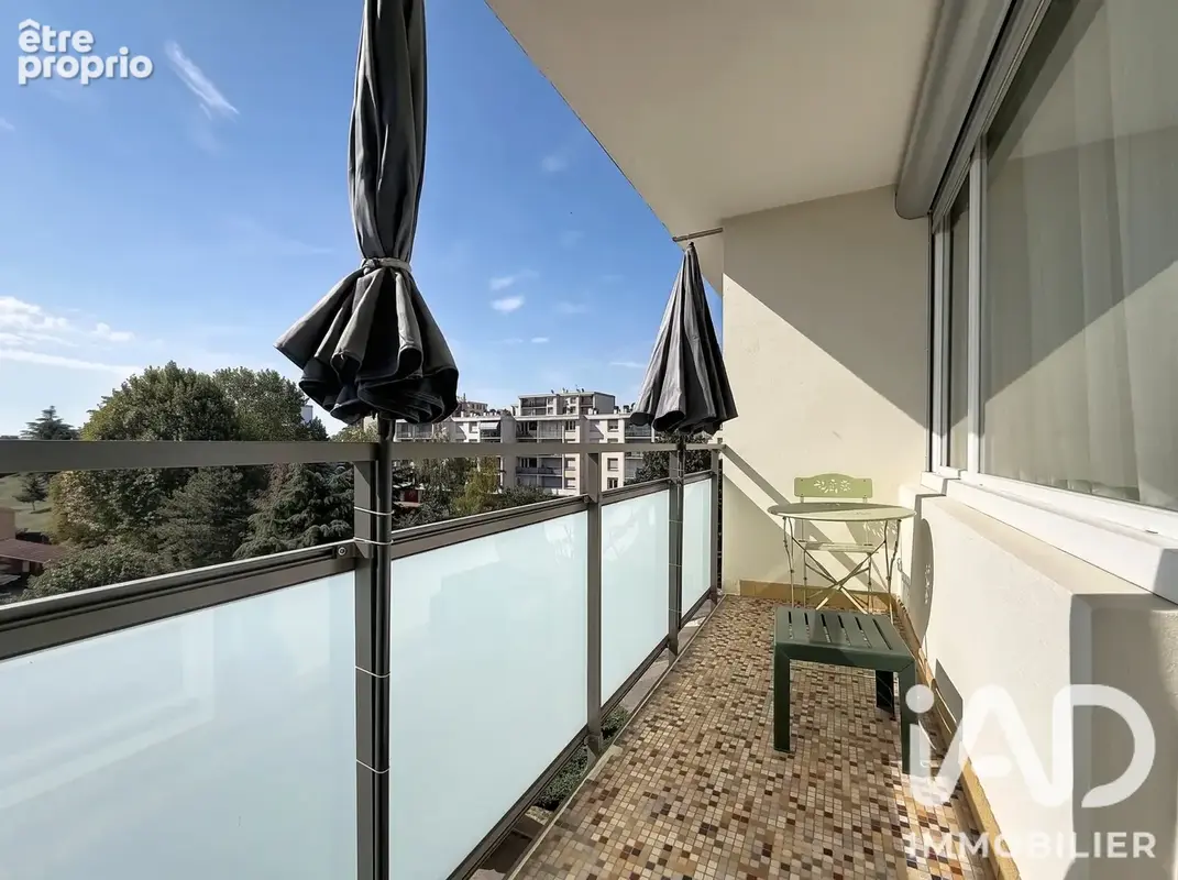 Photo 1 - Appartement à IRIGNY