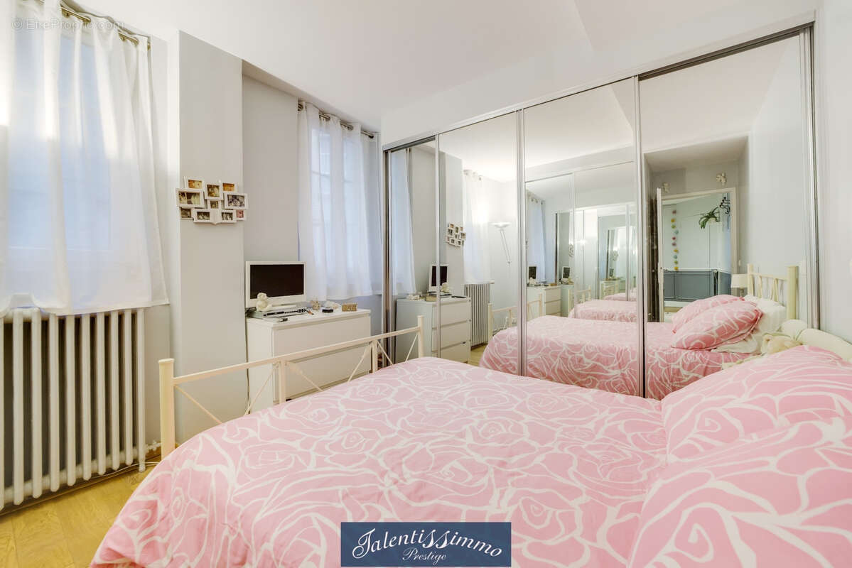 Appartement à PARIS-12E