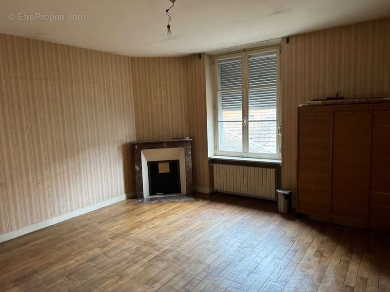 Maison à REVIGNY-SUR-ORNAIN