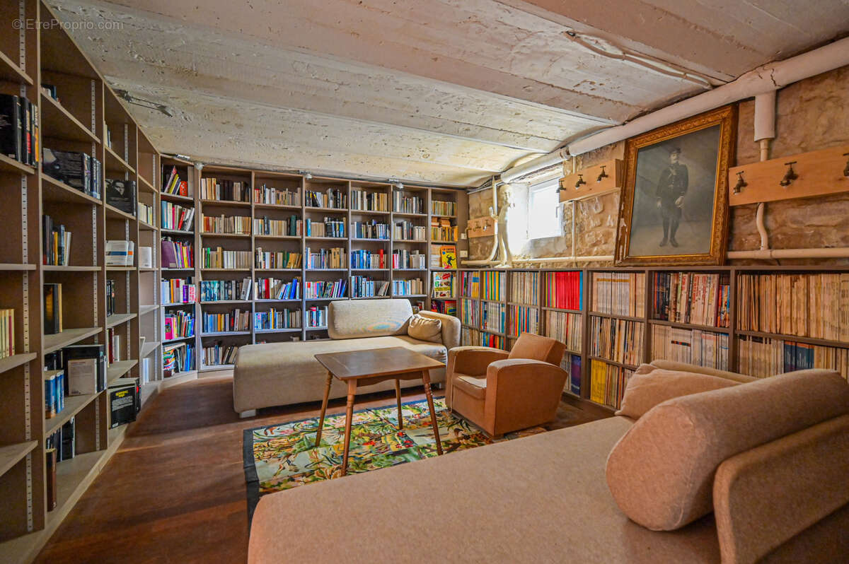 Maison à SAINT-MAUR-DES-FOSSES