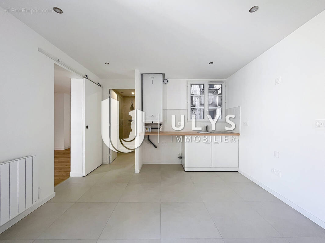 Appartement à PARIS-10E