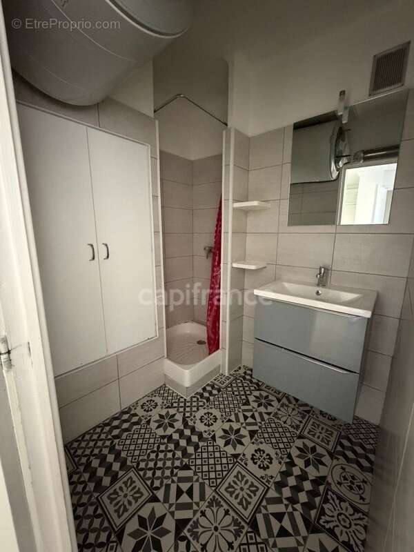 Appartement à MARSEILLE-5E