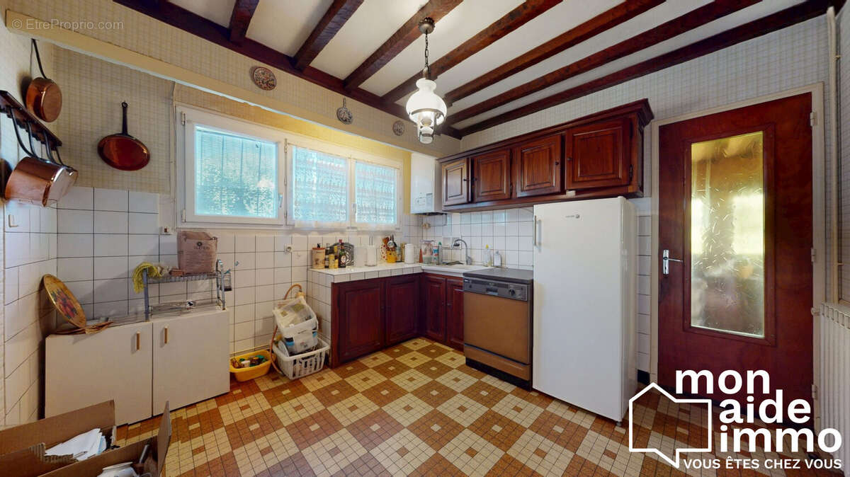 Maison à NAUJAN-ET-POSTIAC