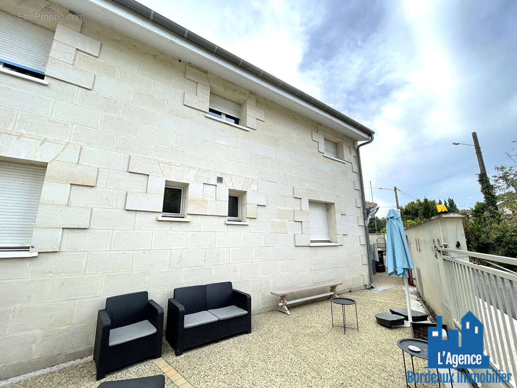 Appartement à CAMBLANES-ET-MEYNAC