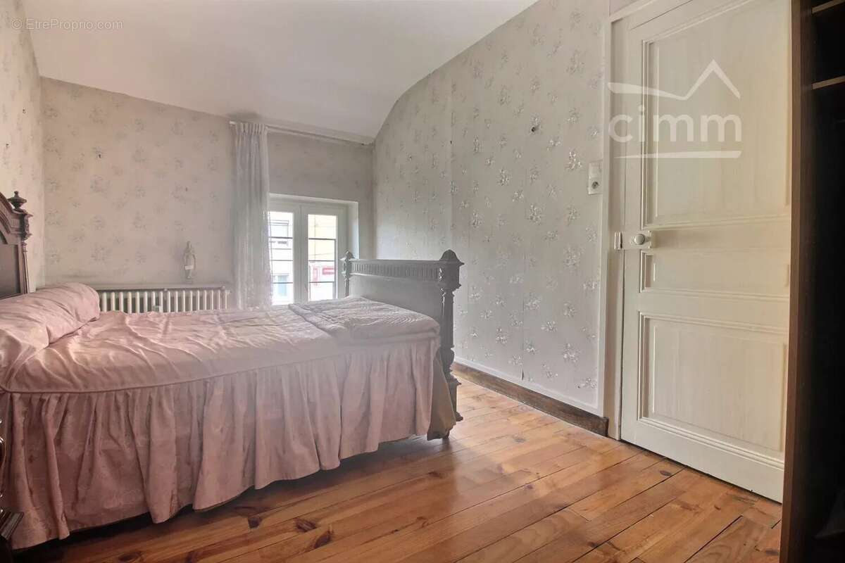 Maison à ROUSSILLON