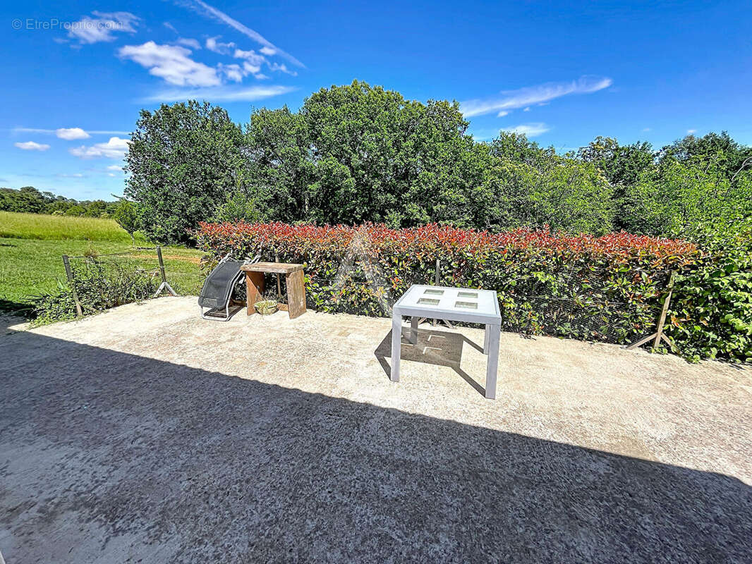 Maison de plain pied Prayssac, 2 chambres, vue campagne - photo 8