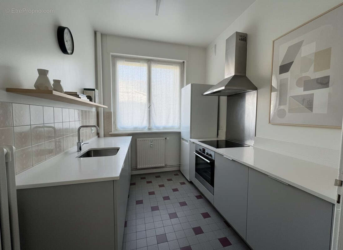 Appartement 70 m² à Sedan  - photo 2