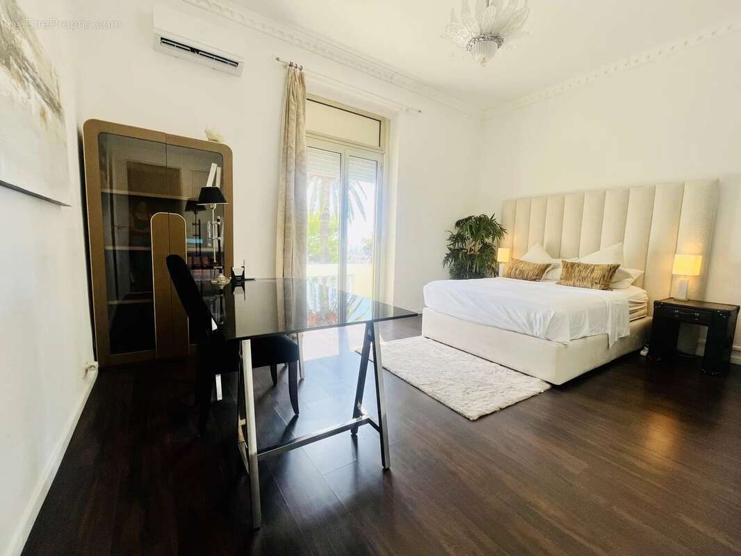 Appartement à BEAULIEU-SUR-MER