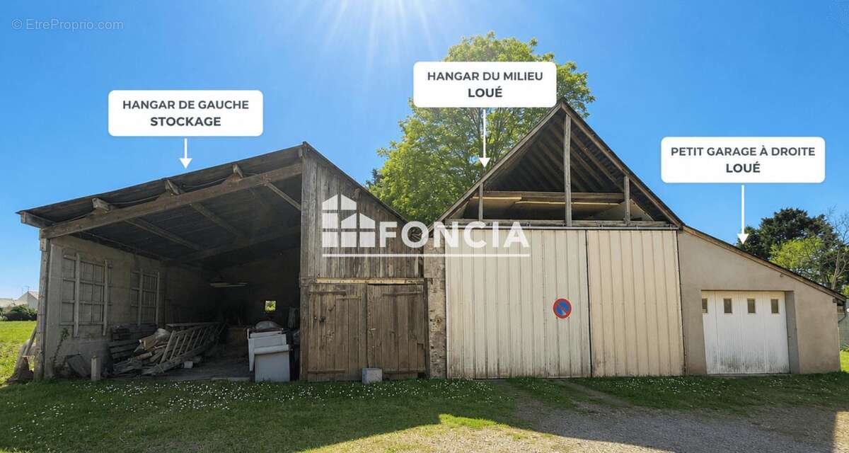 Parking à SAINTE-GEMMES-SUR-LOIRE