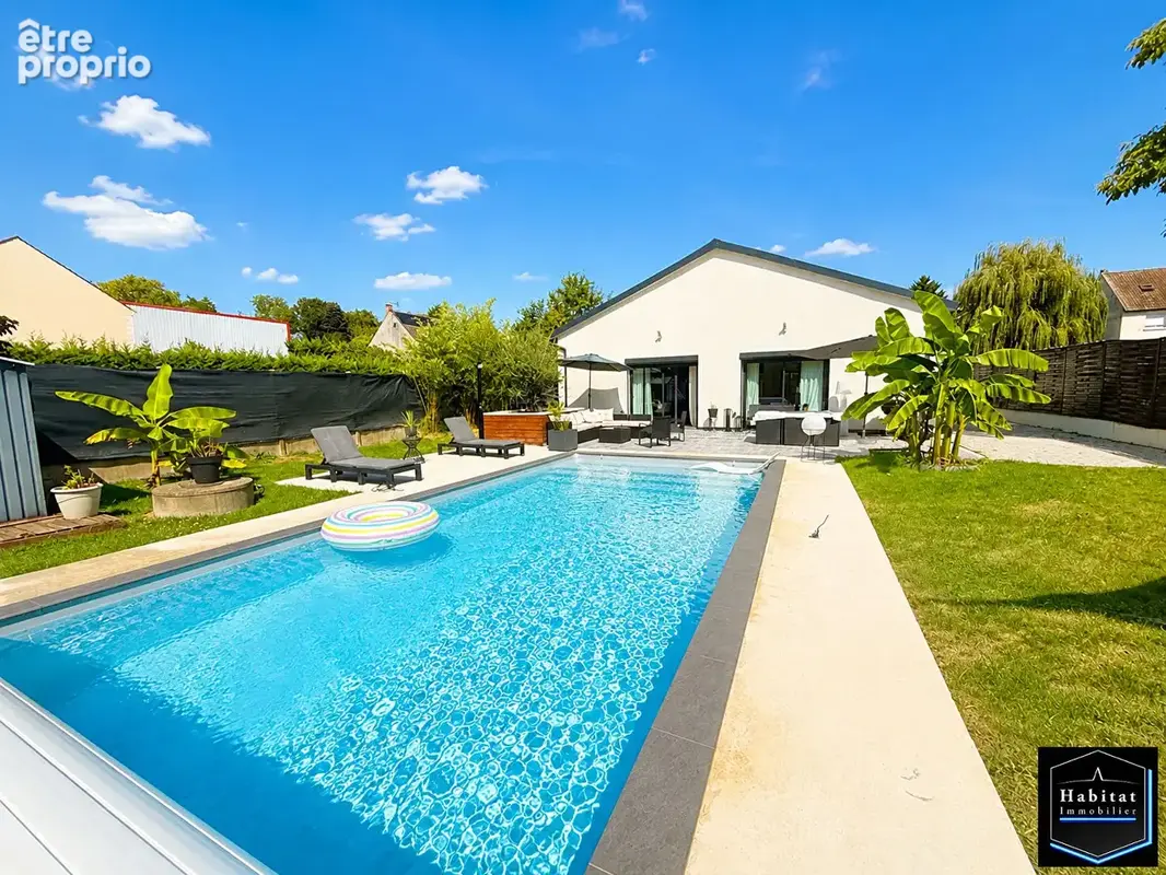 Maison à LE MESNIL-AMELOT