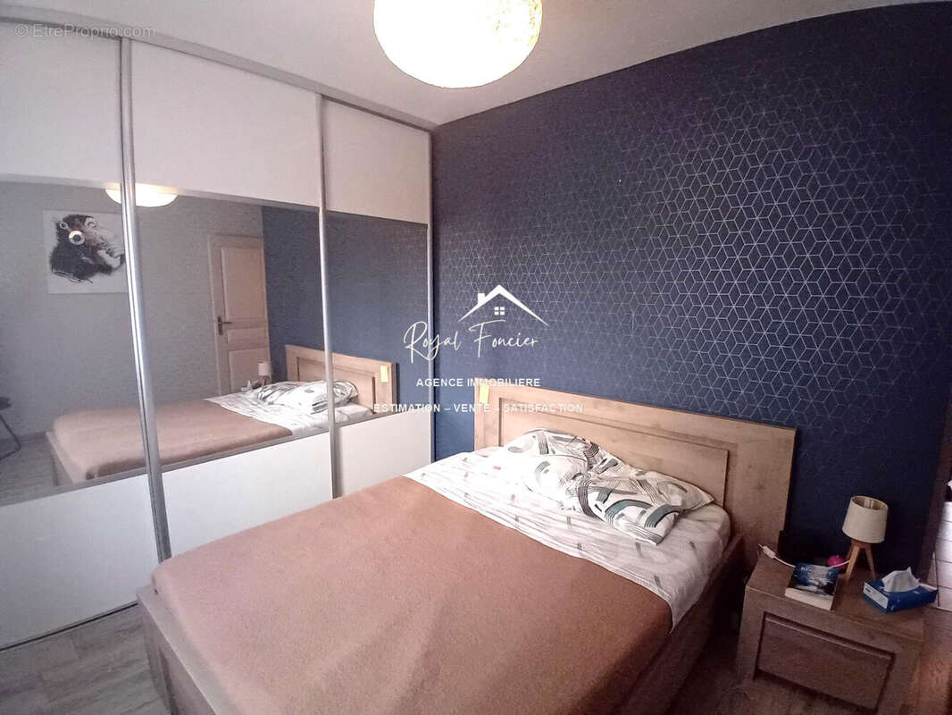 Chambre parentale avec rangements  - Maison à BUXEUIL