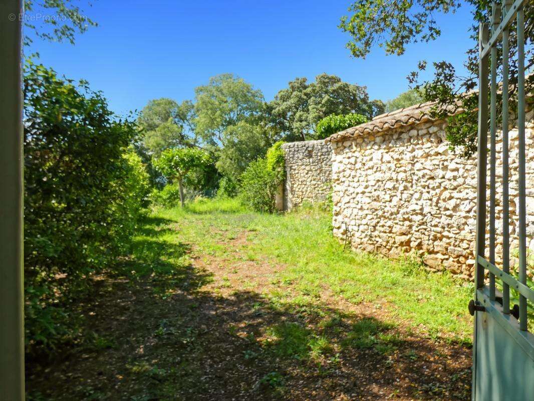 Terrain À Vendre constructible et viabilisé 1 281m2 - photo 4