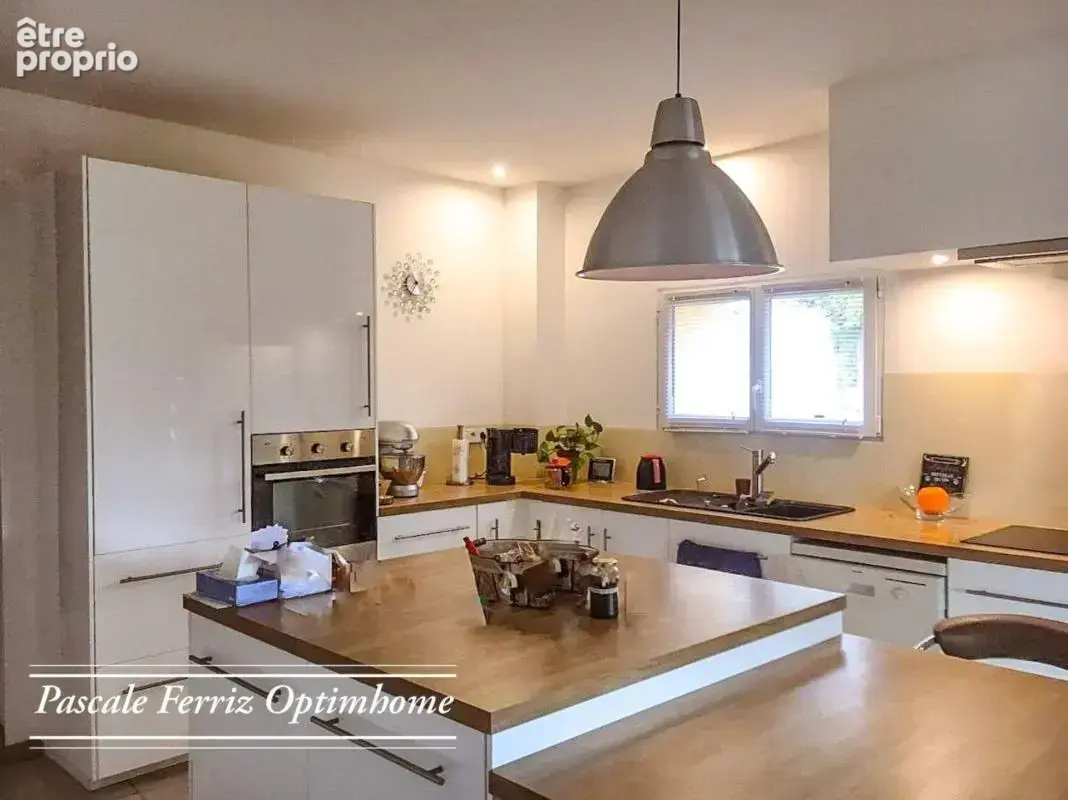 FRANCON - MAISON T8 - 5 chambres - 247 m² sur terrain 5893m² avec Piscine et Jacuzzi - photo 39