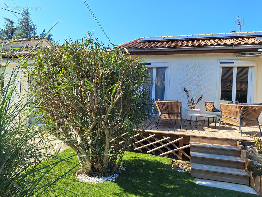 Maison à MONTAZELS