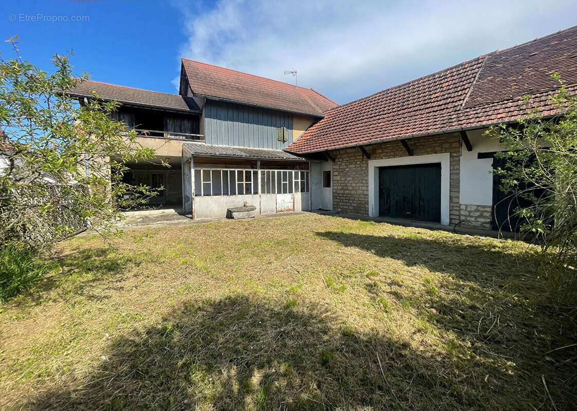Maison à SAINT-GERMAIN-DU-BOIS