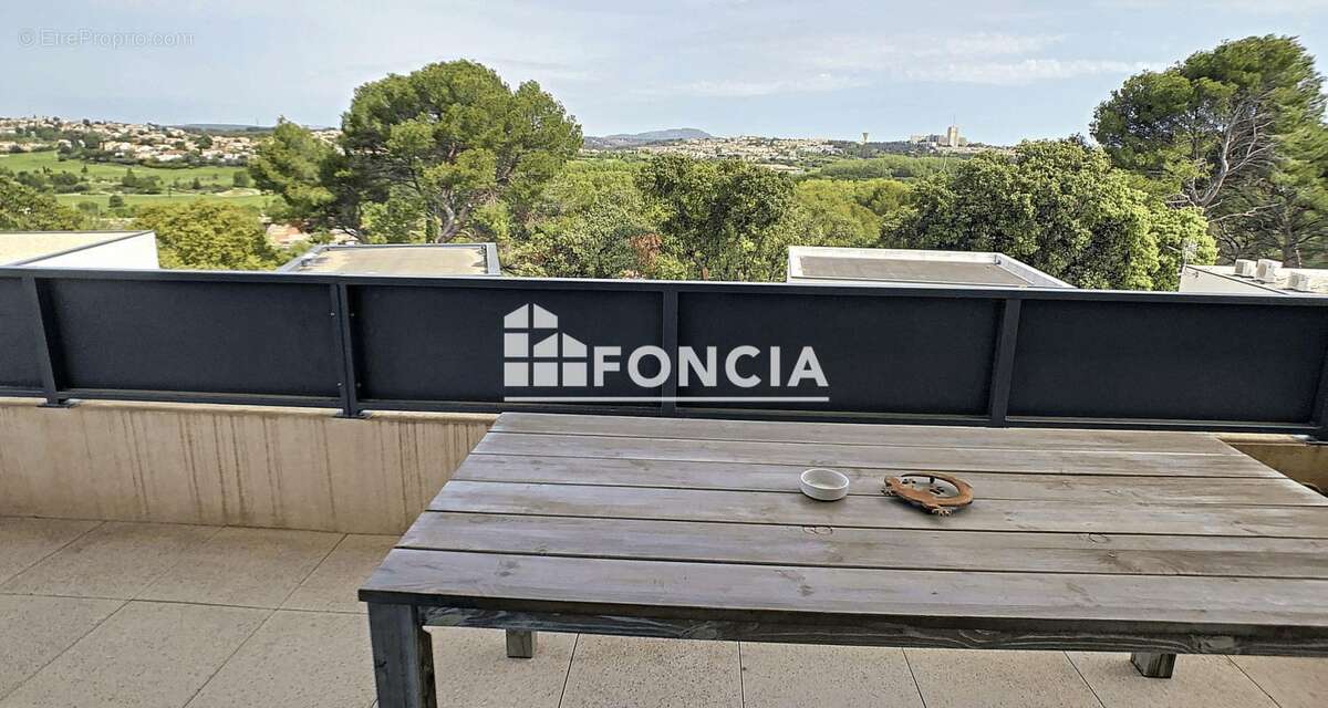 Appartement à JUVIGNAC