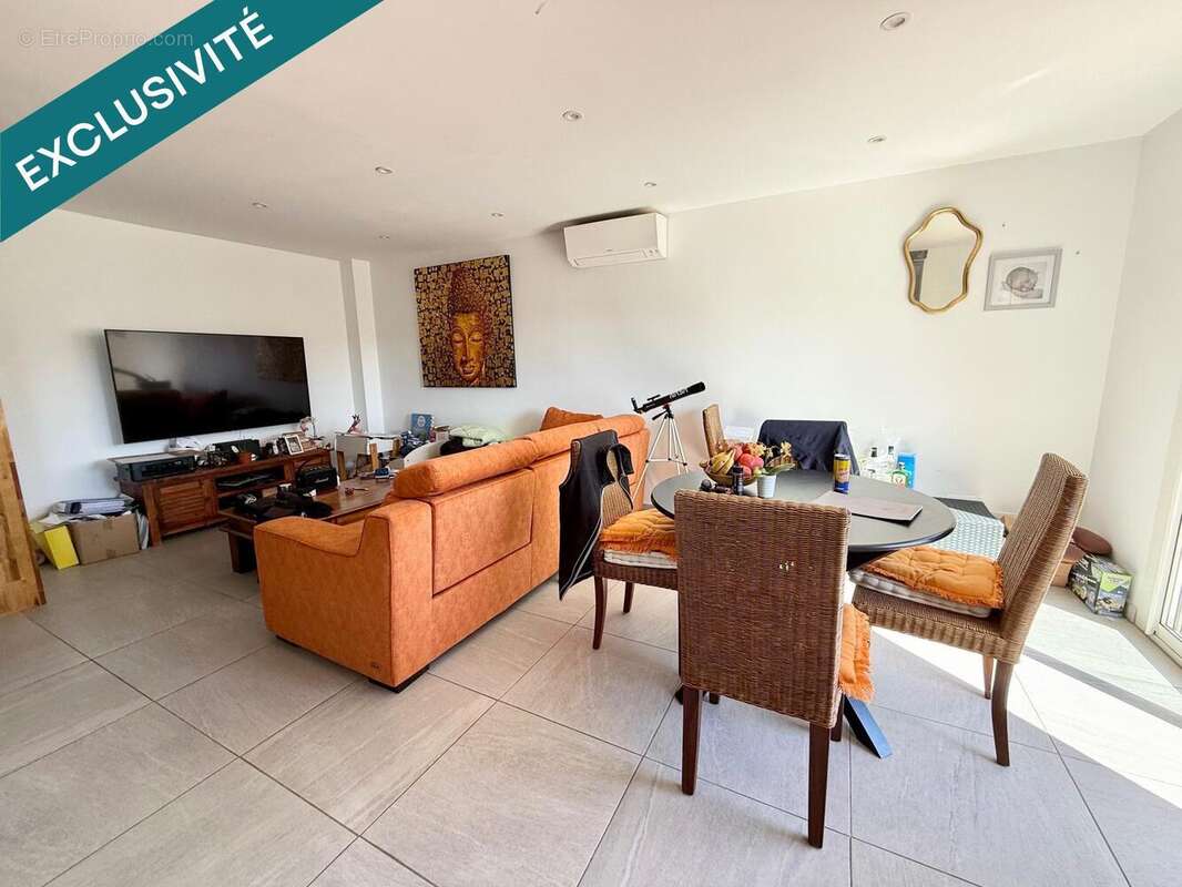 Photo 2 - Maison à SAINT-RAPHAEL