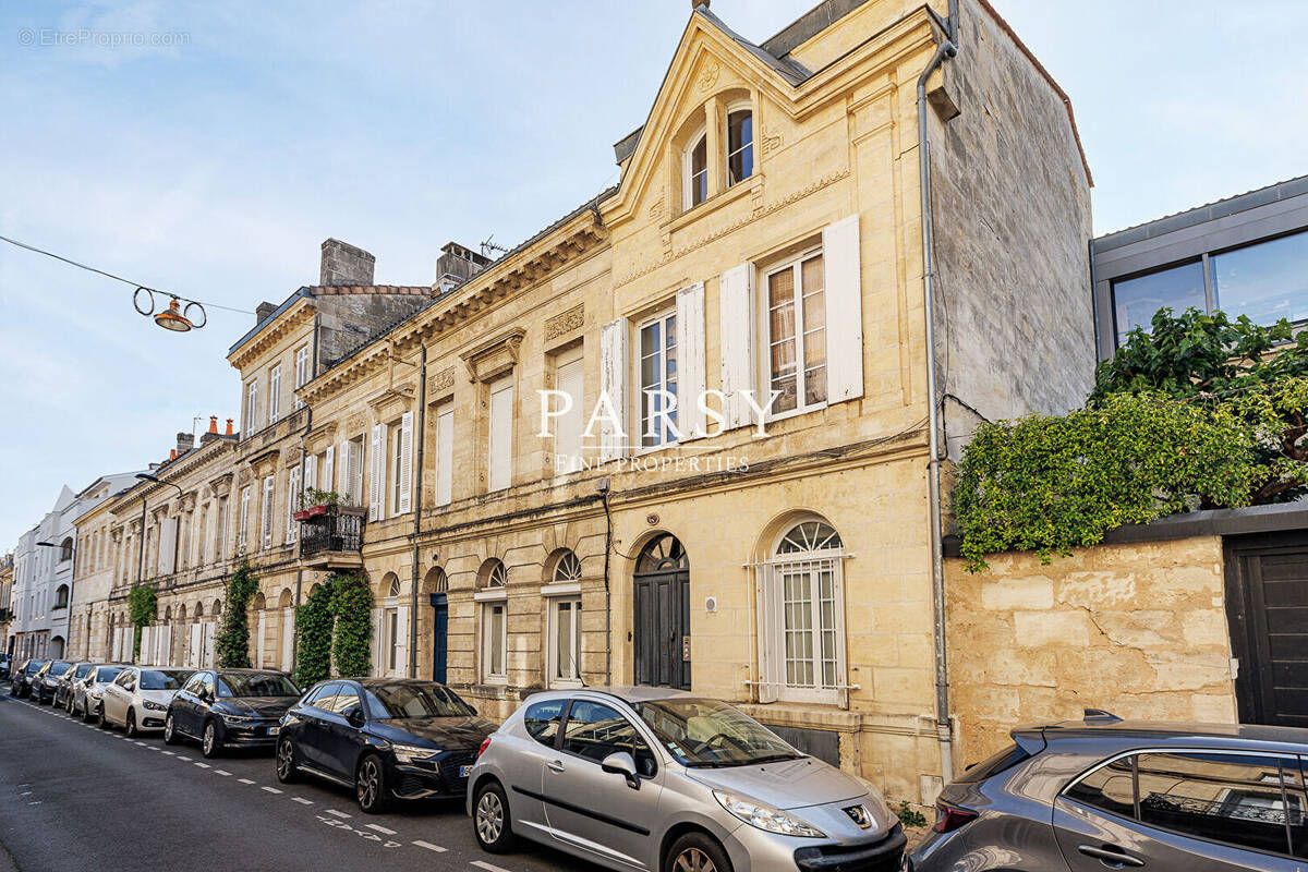 Appartement à BORDEAUX