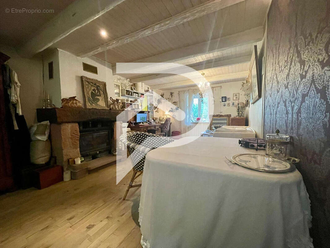 Maison Métairies-Saint-Quirin 6 pièces 165 m² - photo 5