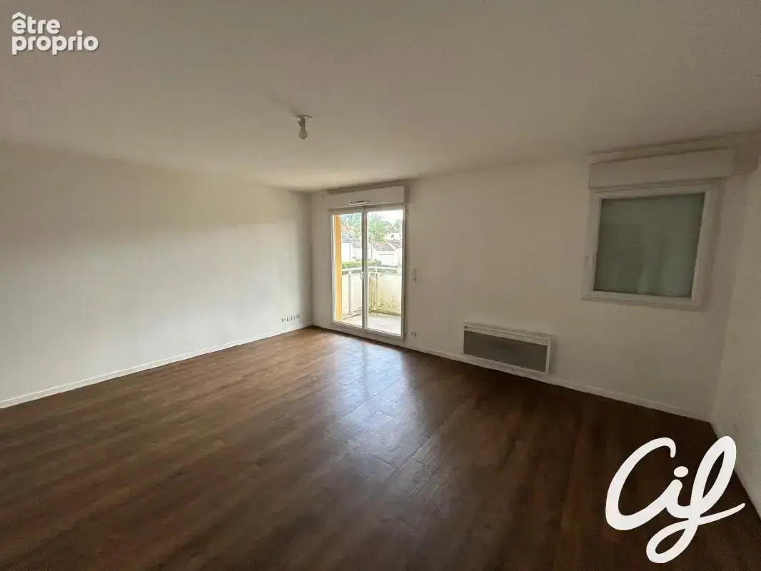 Appartement T3 Le Bourg Sous La Roche - 69.95 m2  165 000 Euros - photo 2