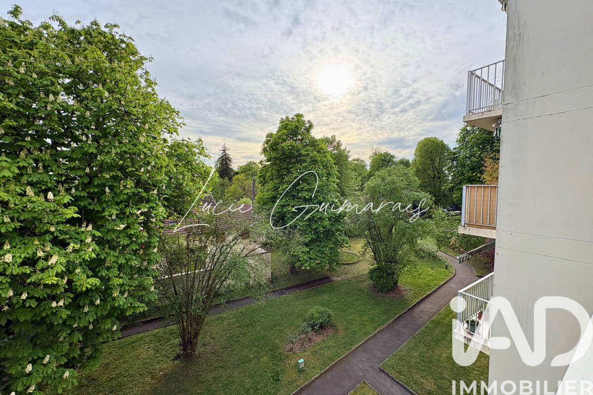 Photo 1 - Appartement à TAVERNY