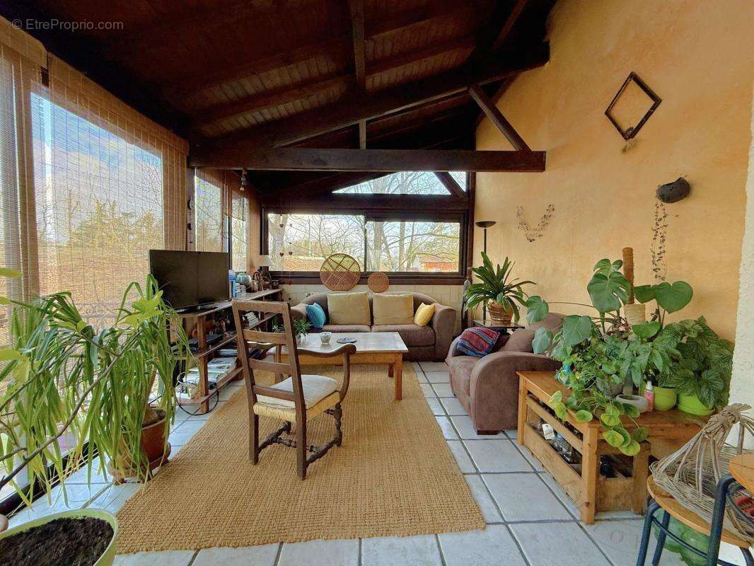 Maison à FRANCHEVILLE