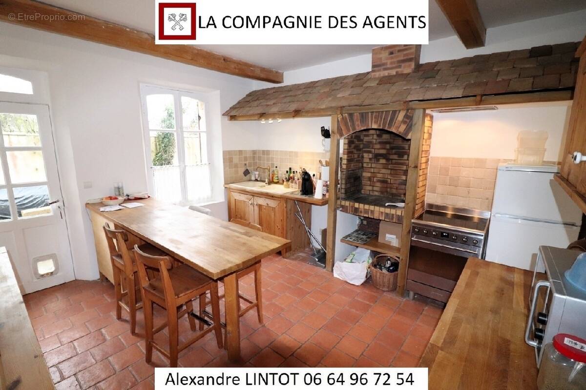 Maison à MARCHEZAIS