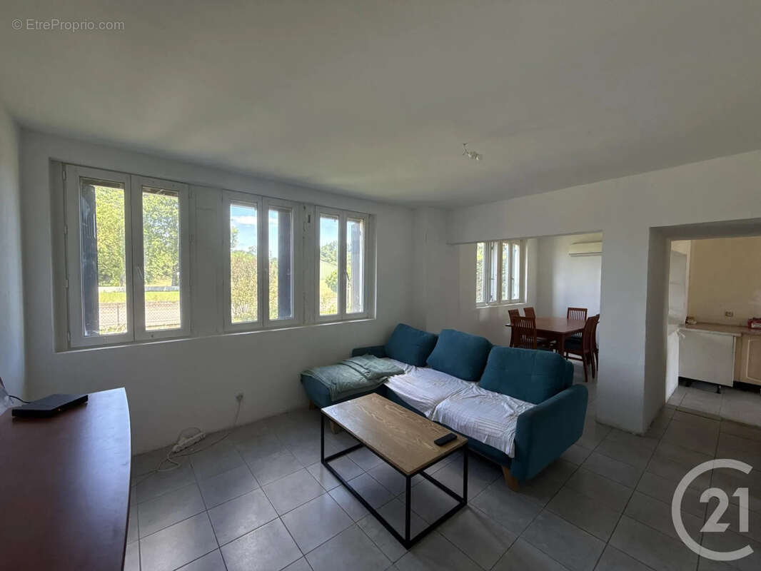 Maison 84 m² à Castel-Sarrazin  - photo 2