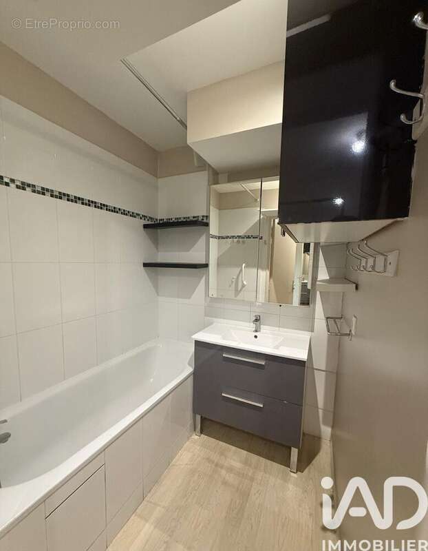 Appartement 74 m² à Stains  - photo 6