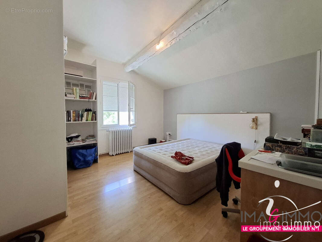 Dans un environnement exceptionnel, boisé, découvrez cette bâtisse de 1869, de plus de 200 m2 de surface utile - photo 11