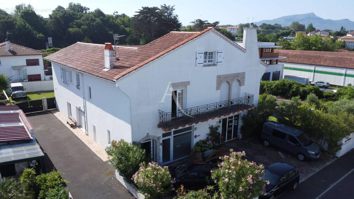 Commerce à SAINT-JEAN-DE-LUZ