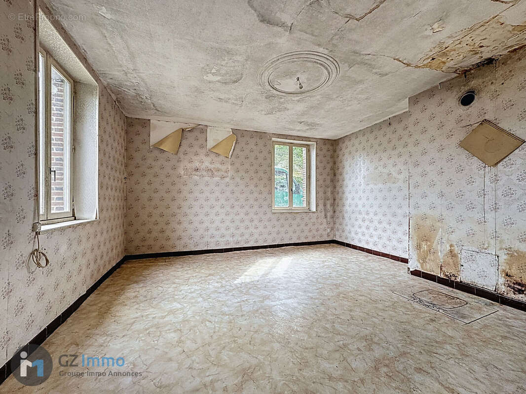 Photo 4 - Maison à SALON