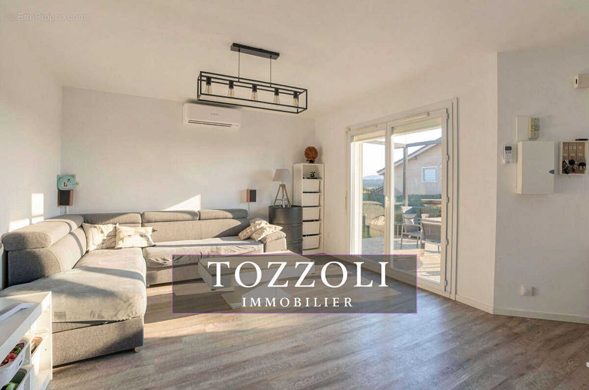 Maison à SAINT-QUENTIN-FALLAVIER