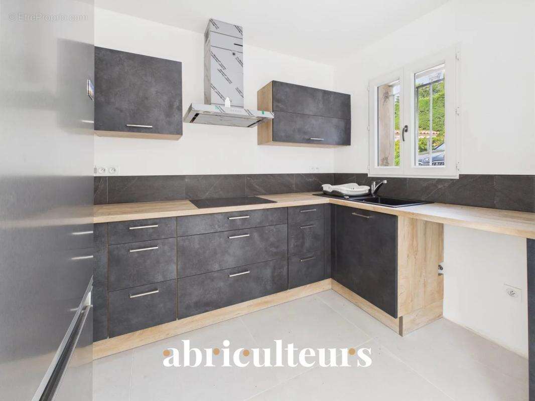 Bel appartement neuf de 95 m² – Vue panoramique en vente sur Fayence (83440) - photo 10
