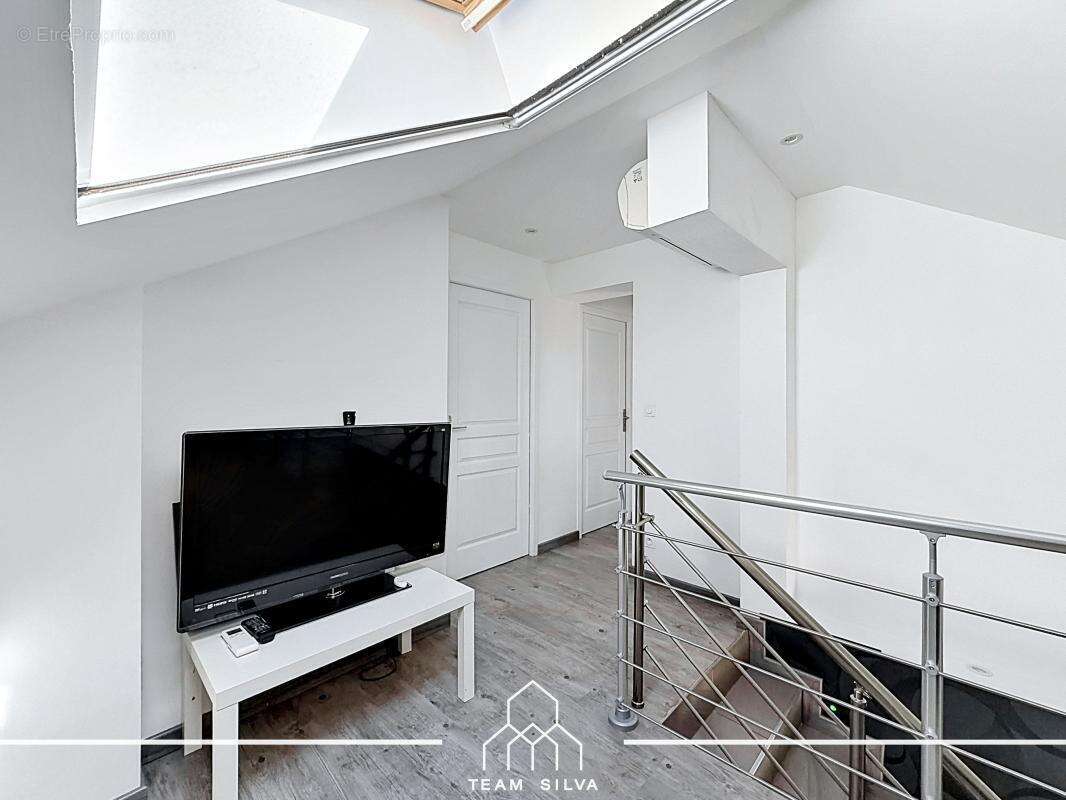 Maison à TERNAY
