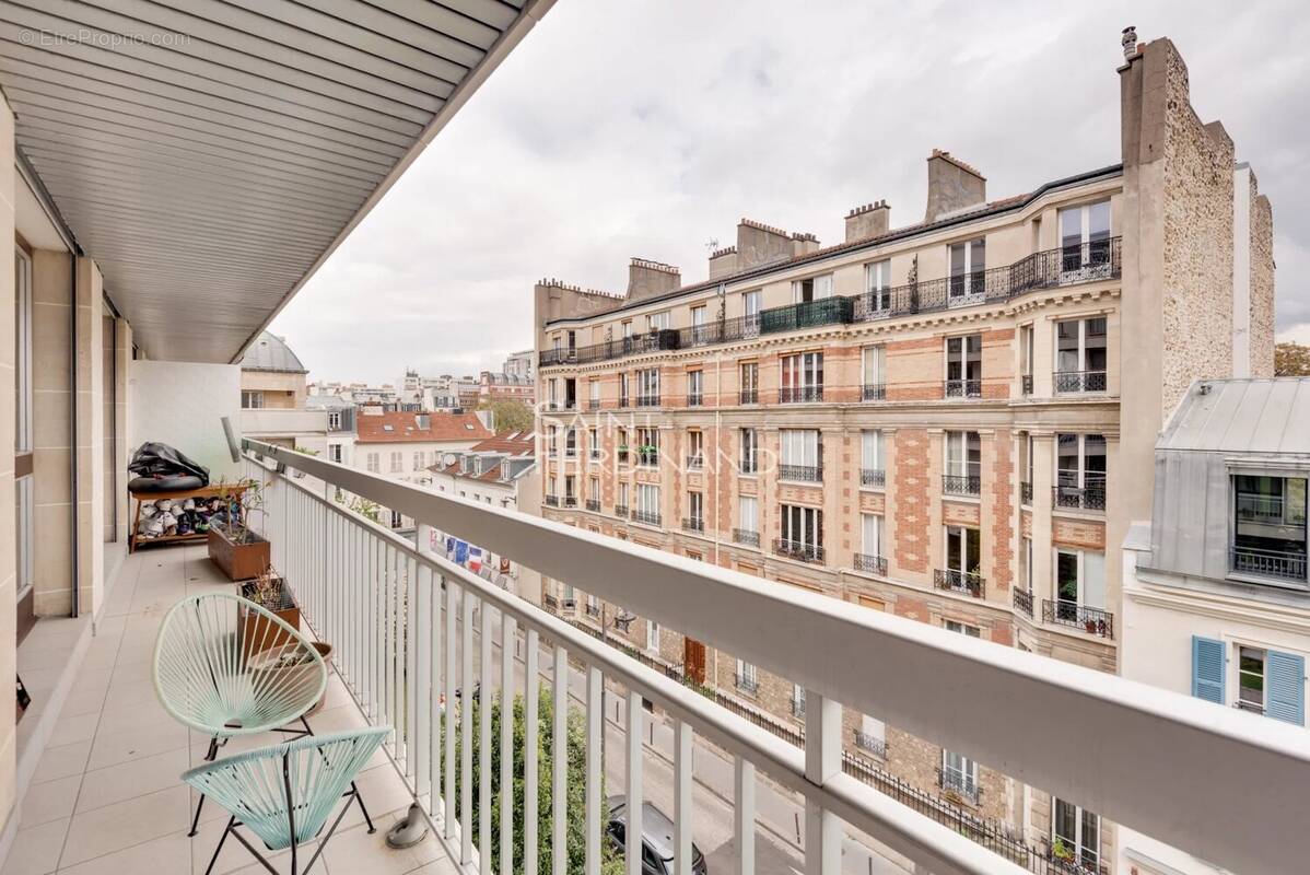 Appartement à PARIS-15E