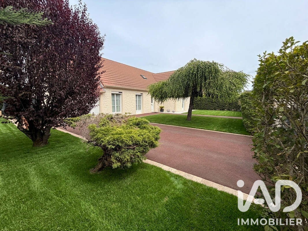 Maison 135 m² à Boissise-Le-Roi  - photo 2
