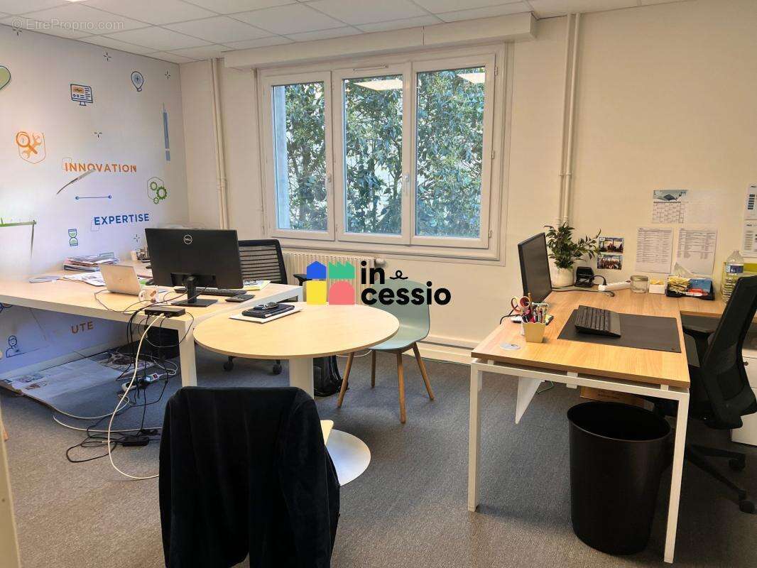 ?? Bureaux 317 m² à vendre – Hyper centre Le Mans - photo 2
